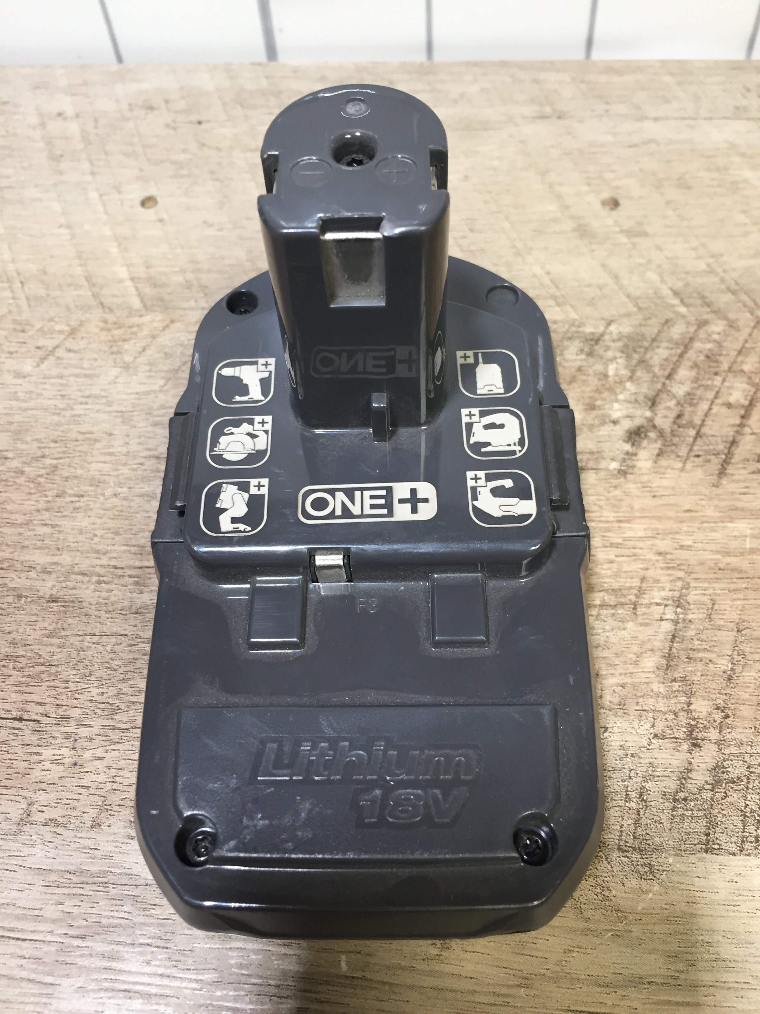 Ryobi P102 Genuine OEM 18V One+ Lithium-Ion Compact Battery (7023804940471)